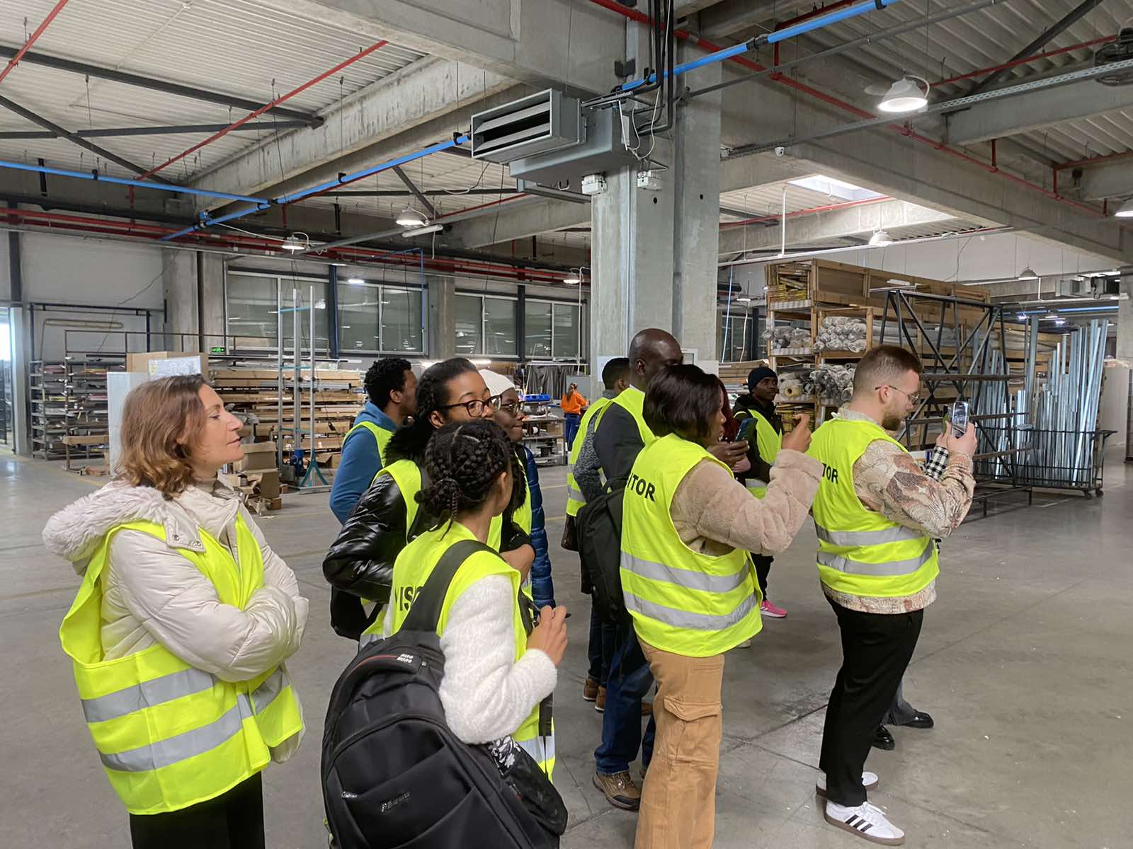 Estudiantes de Francia visitan Rollplast